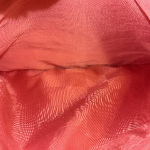 Vans fanny pack in the color pink. - Picture 4 of 5